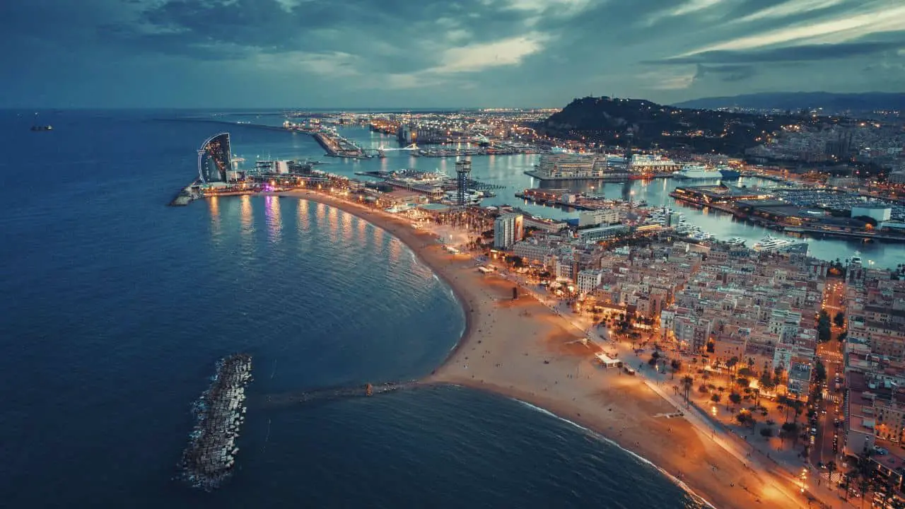 spanyol tengerpart Barcelona