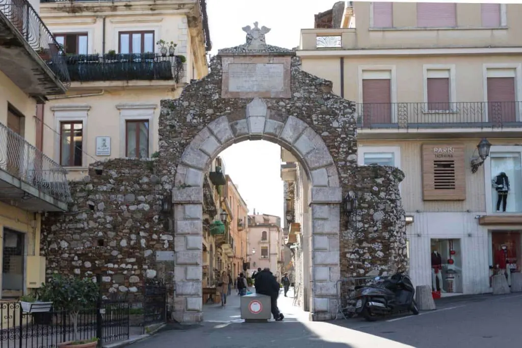 Porta Messina