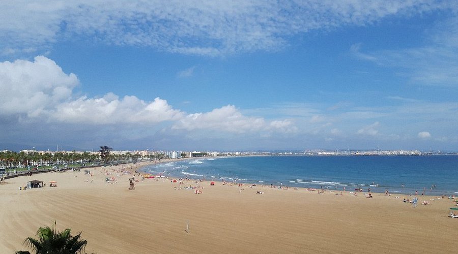 La Pineda strand