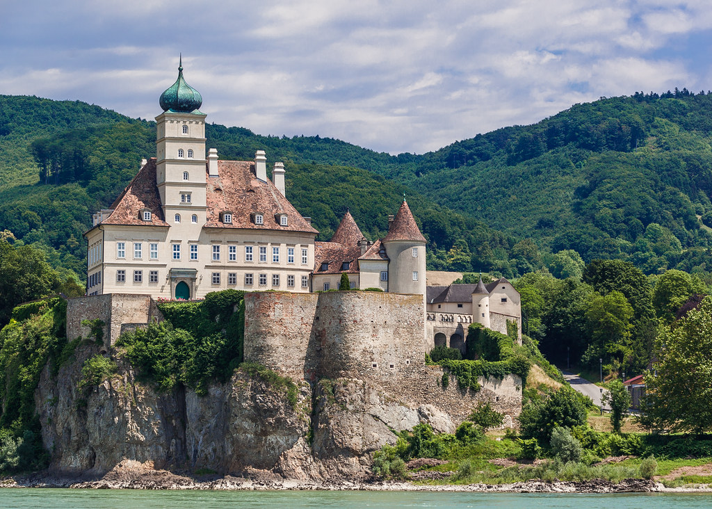 Schloss Schönbühel